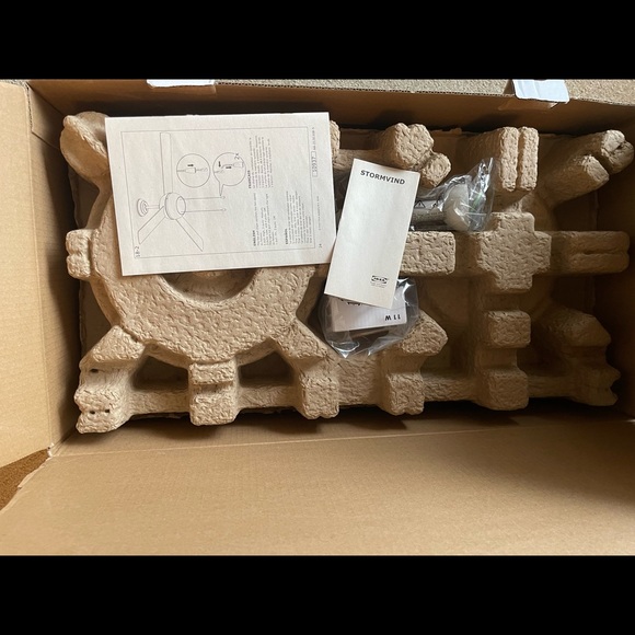 STORMVIND
3-blade ceiling fan with light - Picture 3 of 3